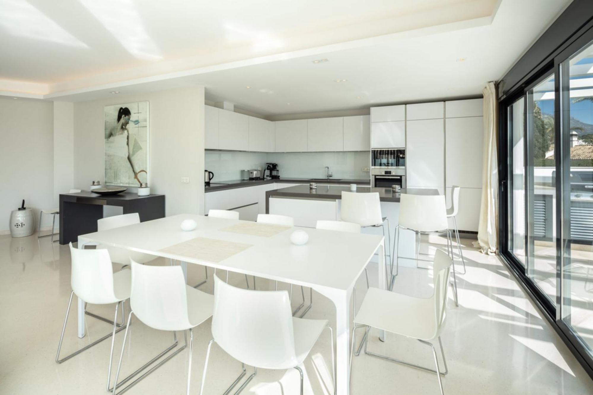About Breeze Villa *