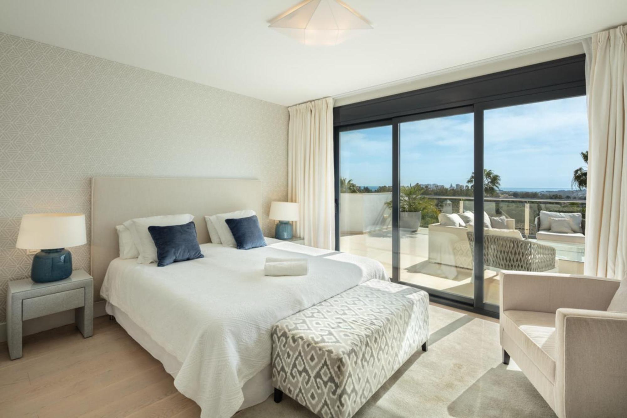 About Breeze Villa Marbella