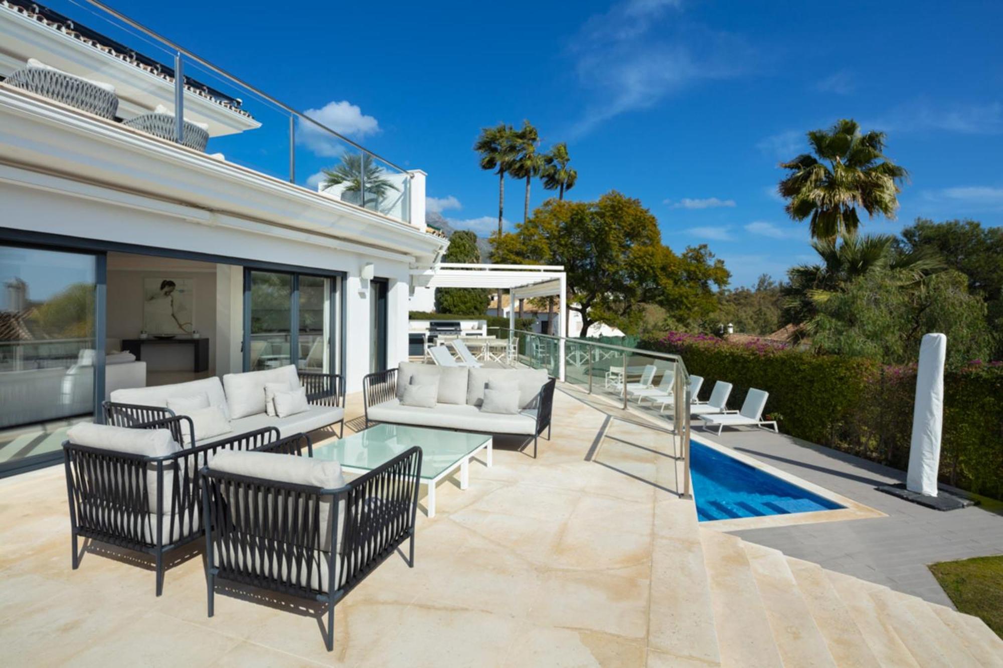Villa About Breeze *
